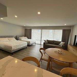 New Aloha Waikiki Ilikai Hotel Condo Free Parking
